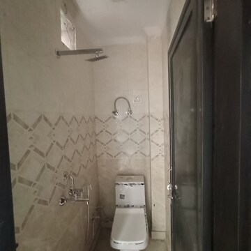 Bathroom in 2.5 BHK Builder Floor at Govindpuri – for Rent