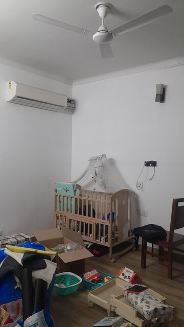 Staircase in 3 BHK Builder Floor at Eros Rosewood City, Sector 49 – for Rent