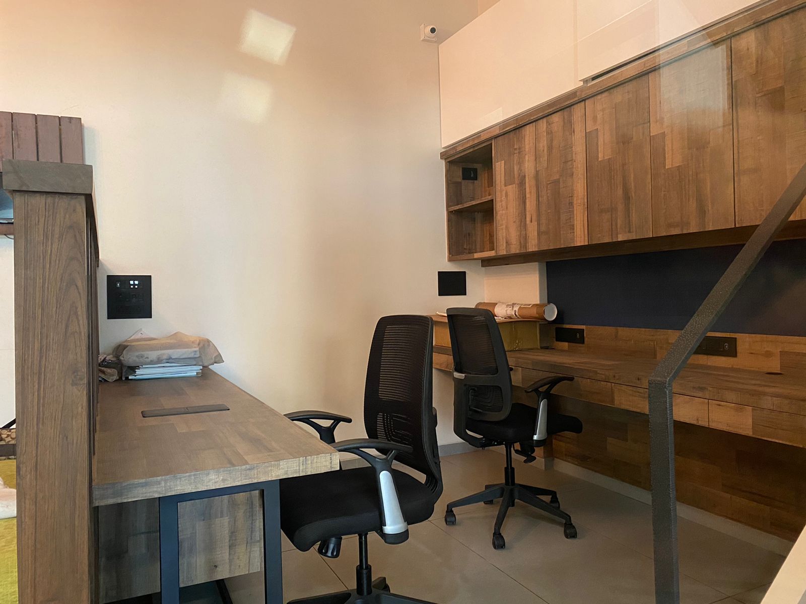 Office Space For Rent in Om Heera Panna Mall