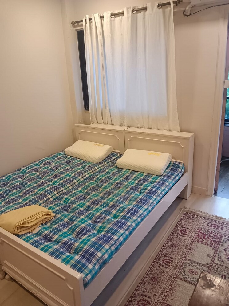 Bedroom, bandra west 1 Bedroom 550 Sq.Ft. Apartment In Bandra West Mumbai 9120683