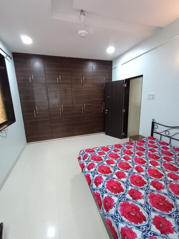 Bedroom in 1 BHK Apartment at Bandra West – for Rent