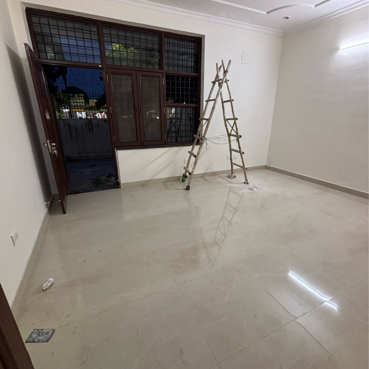 2 BHK + Pooja Room Independent House For Rent in Sector 21