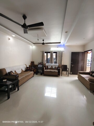 Room in 4 BHK Apartment at Subhanpura – for Sale