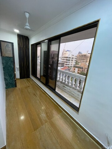 Master Bedroom in 4 BHK Apartment at Bandra West – for Rent