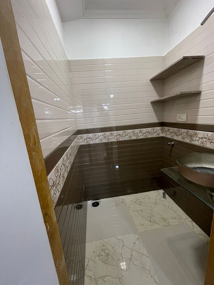 Kitchen, bandra west 4 Bedroom 1400 Sq.Ft. Apartment In Bandra West Mumbai 9120774