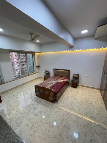 Bedroom in 4 BHK Apartment at Bandra West – for Rent