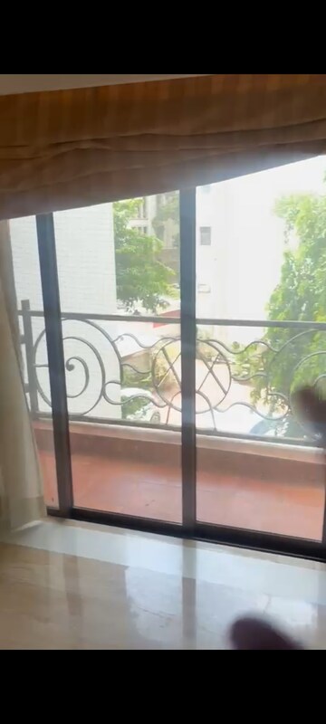 Balcony in 3 BHK Apartment at Ekta Heights Khar West, Khar West – for Rent
