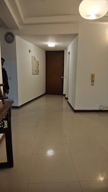  4 BHK Apartment at Unitech Uniworld Gardens, Sector 47 – for Rent
