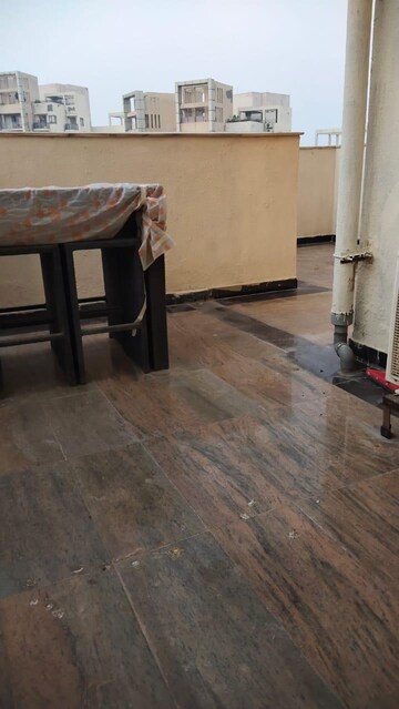 4 BHK Apartment – Exterior View View at Unitech Uniworld Gardens, Sector 47 - for Rent
