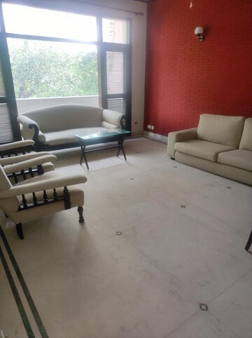 Living Room in 2 BHK Builder Floor at Safdarjung Enclave – for Rent
