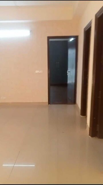 Room in 2 BHK Apartment at Victoryone Central, Sector 12 Greater Noida – for Sale