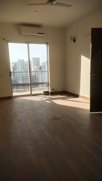 3 BHK Apartment For Rent in Unitech The Close South, Sector 50