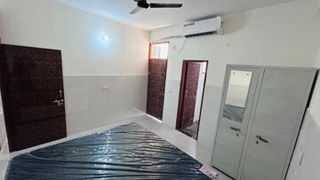 Bedroom in 1 BHK Builder Floor at Sector 39 – for Rent