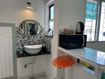 Team Area in 3 BHK Apartment at Raviraj Tushar Garden, Pimple Saudagar – for Rent