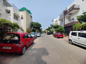 3 BHK Villa – Exterior View View at Paramount Golfforeste, Zeta I Greater Noida - for Sale