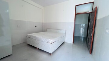 Bedroom in 2 BHK Builder Floor at Sector 39 – for Rent