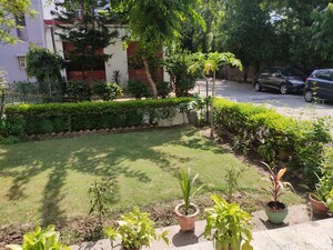 2.5 BHK Apartment – Garden View at Mayur Vihar Phase 1 Extension - for Sale