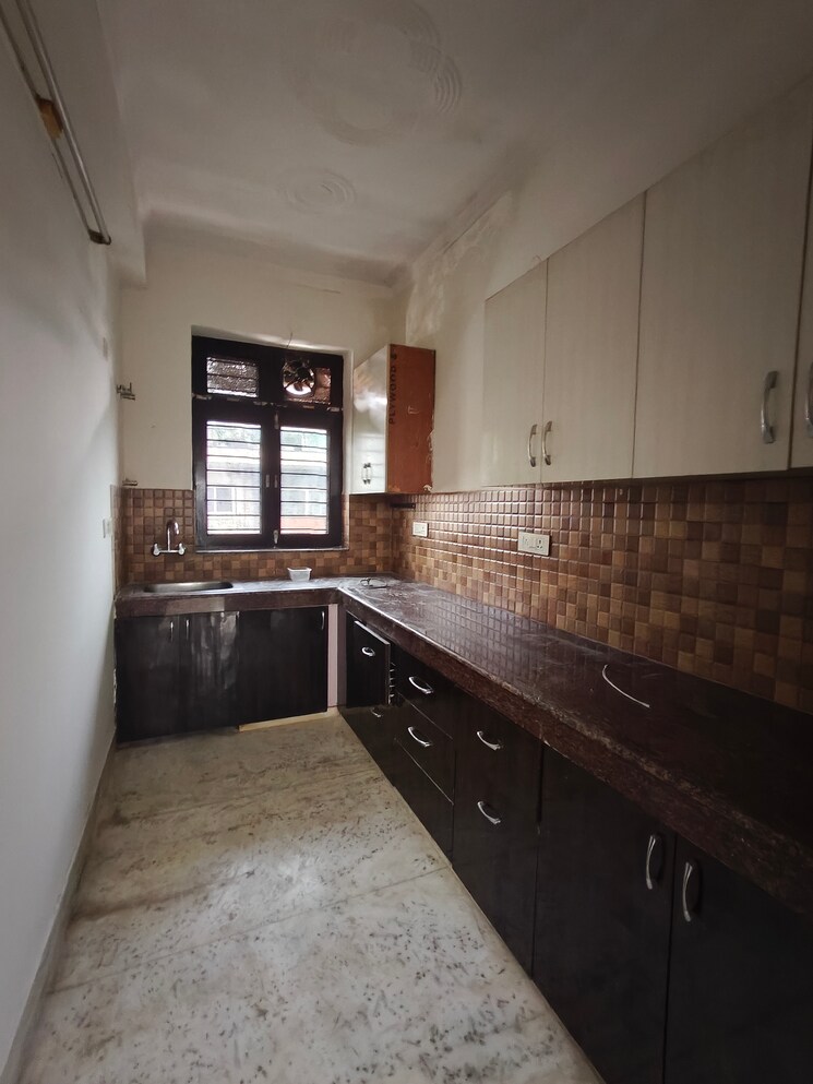 Kitchen, uday-arden-45 2.5 Bedroom 180 Sq.Yd. Builder Floor In Sector 45 Gurgaon 9121042