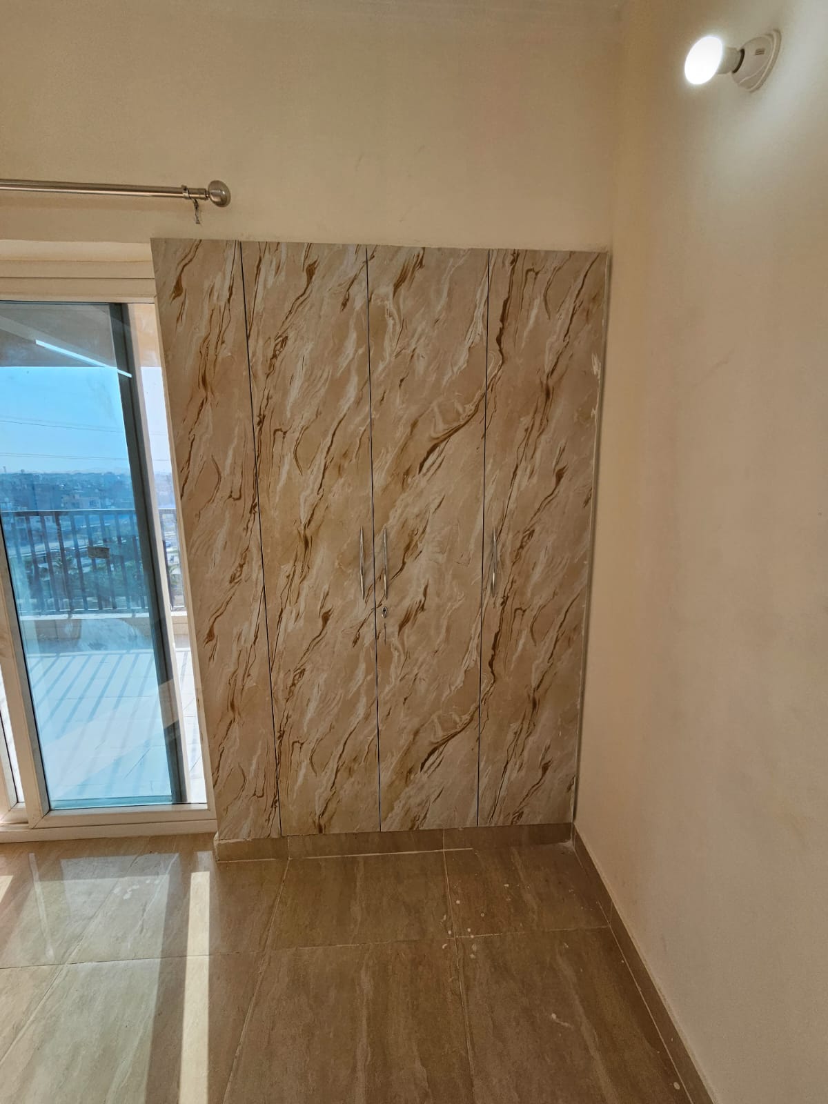 2 BHK Apartment For Rent in Gaur City 7th Avenue