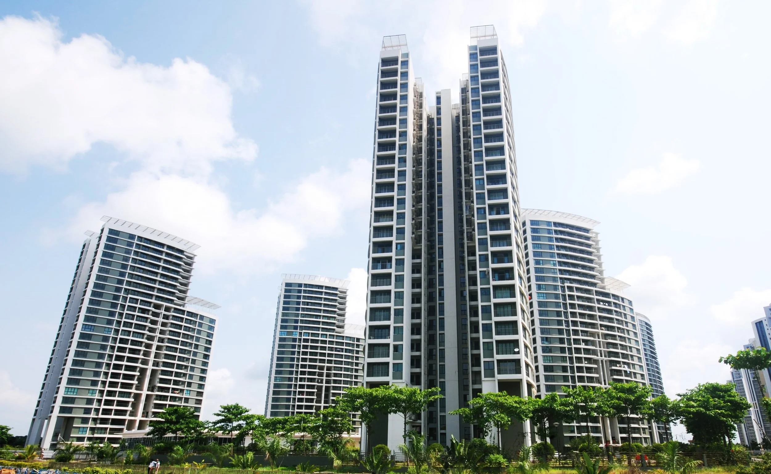 3 BHK + Servant Room 2231 Sq.Ft. Apartment in Rosedale Garden Complex