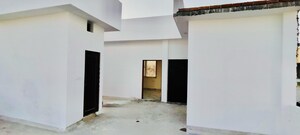 Room in 3 BHK Independent House at Gomti Nagar – for Sale