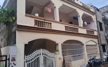1 BHK Builder Floor For Rent in Nava Naroda