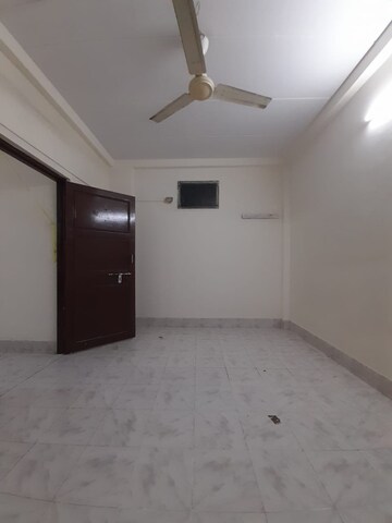 Building Lobby in 1 BHK Apartment at Sunrise CHS Malad East, Malad East – for Rent