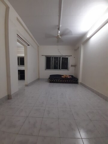 Room in 1 BHK Apartment at Sunrise CHS Malad East, Malad East – for Rent