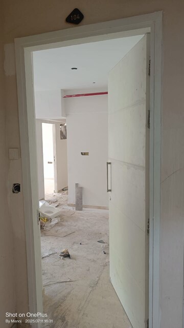 Room in 2 BHK Apartment at Kanakia Silicon Valley, Powai – for Sale
