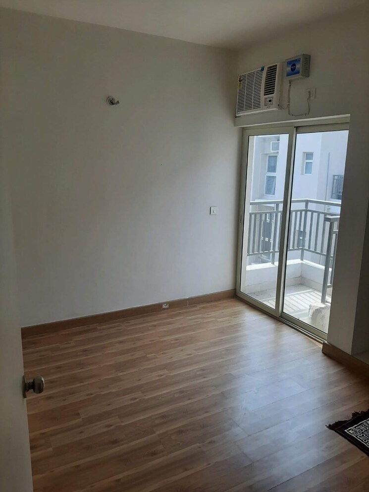 Room, puri-aman-vilas 3.5 Bedroom 1670 Sq.Ft. Builder Floor In Sector 89 Faridabad 9121106