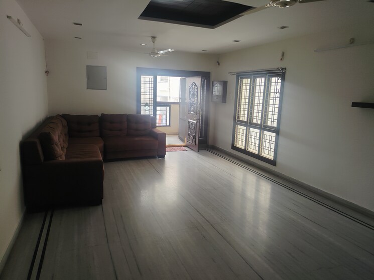Living Room, kphb 3 Bedroom 1800 Sq.Ft. Apartment In Kphb Hyderabad 9121116