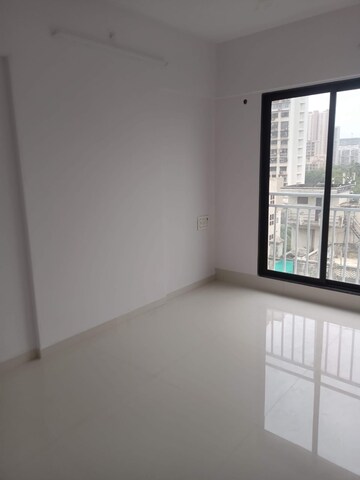 Room in 2 BHK Apartment at Oxford Navrang Crystal, Goregaon West – for Rent