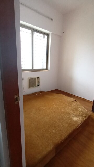 Room in 2 BHK Apartment at Lok Upvan I, Manpada – for Rent