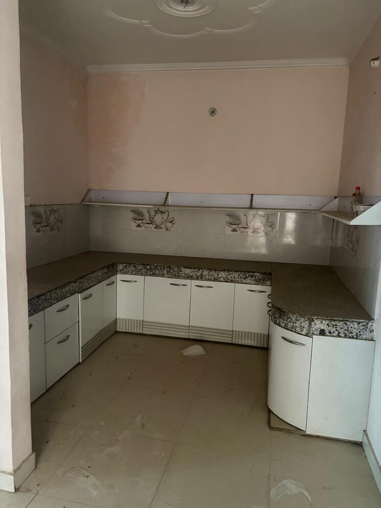 Kitchen, upavp-vrindavan-yojana 6+ Bedroom 4300 Sq.Ft. Independent House In Vrindavan Yojna Lucknow 9121197