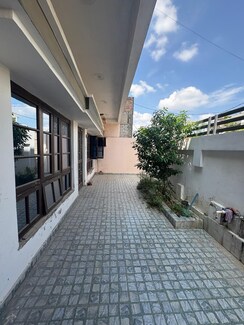 6+ BHK + Pooja Room,Servant Room,Study Room Independent House For Sale in UPAVP Vrindavan Yojana