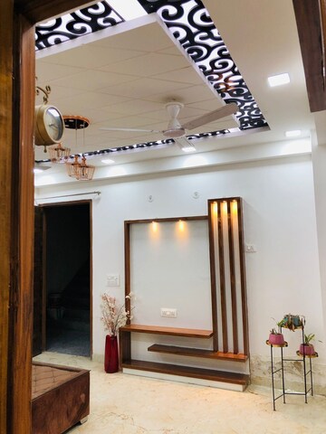 Room in 3 BHK Builder Floor at Sector 1 Greater Noida – for Sale