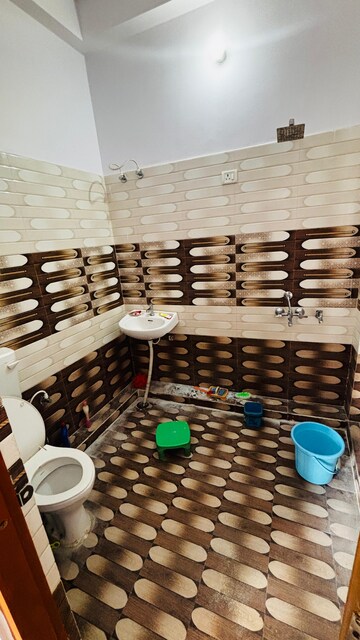 Team Area in 2 BHK Independent House at Gomti Nagar – for Rent