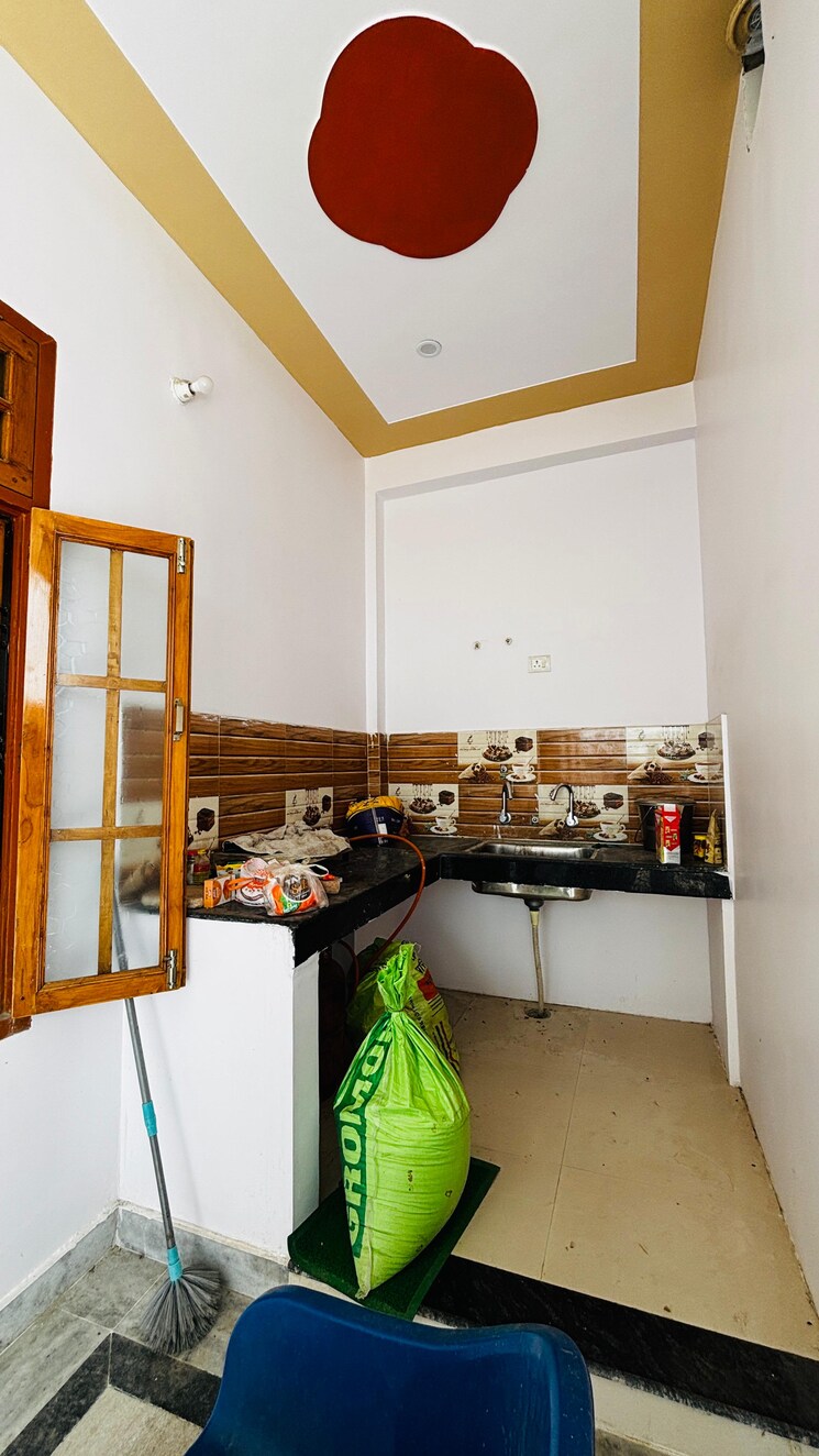 Kitchen, gomti nagar 2 Bedroom 1000 Sq.Ft. Independent House In Gomti Nagar Lucknow 9121205