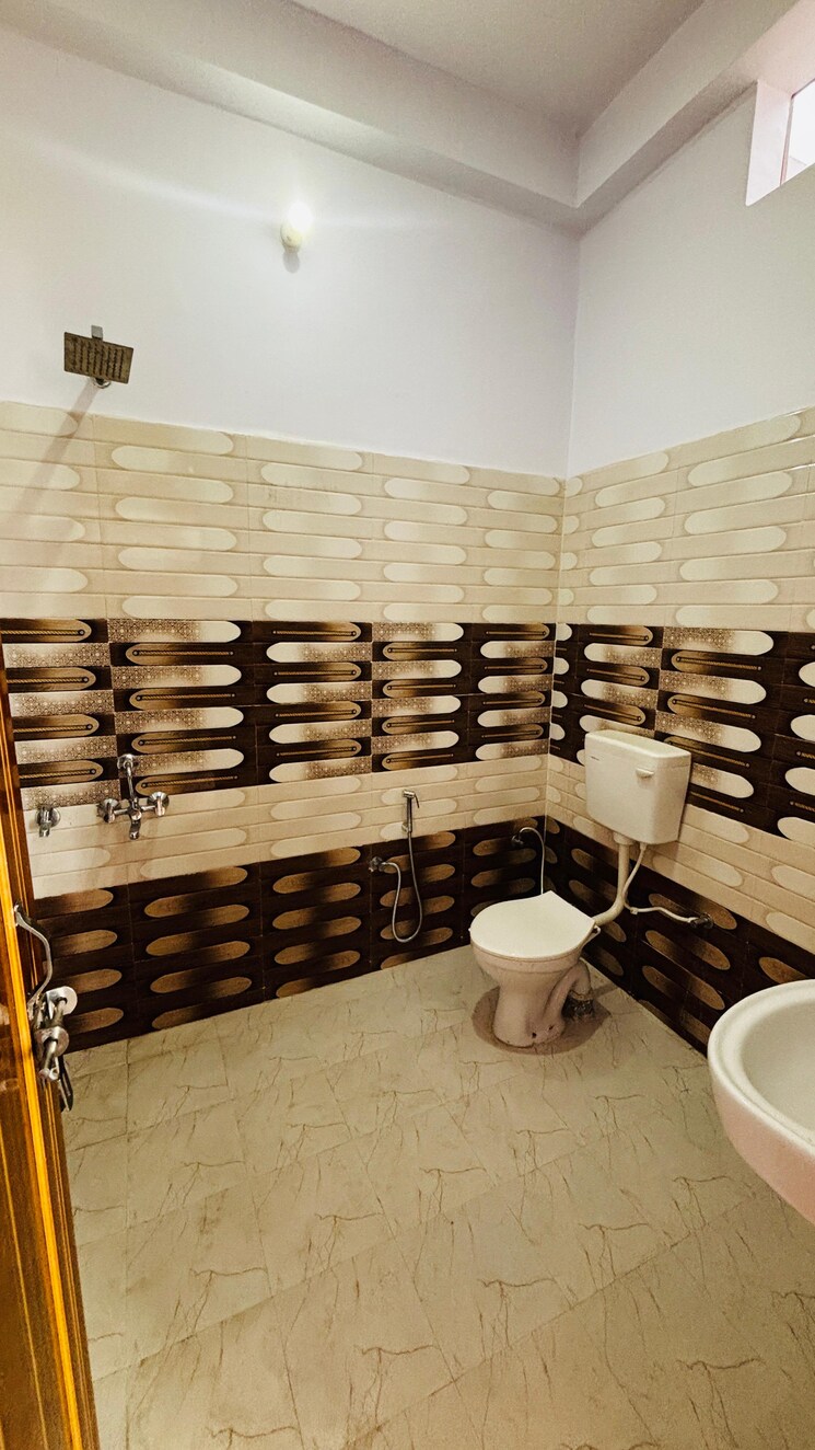 Team Area, gomti nagar 2 Bedroom 1000 Sq.Ft. Independent House In Gomti Nagar Lucknow 9121205