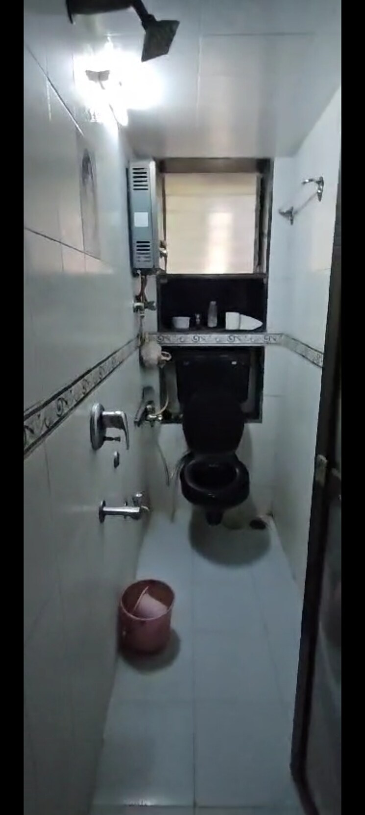 Attached Bathroom, ghatkopar west 2 Bedroom 700 Sq.Ft. Apartment In Ghatkopar West Mumbai 9121269