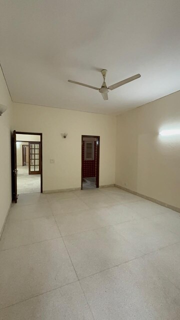 3 BHK Builder Floor For Rent in Sukhdev Vihar