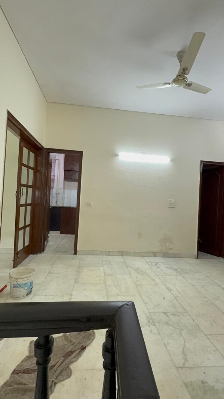 Room, sukhdev vihar 3 Bedroom 3500 Sq.Ft. Builder Floor In Sukhdev Vihar Delhi 9121291