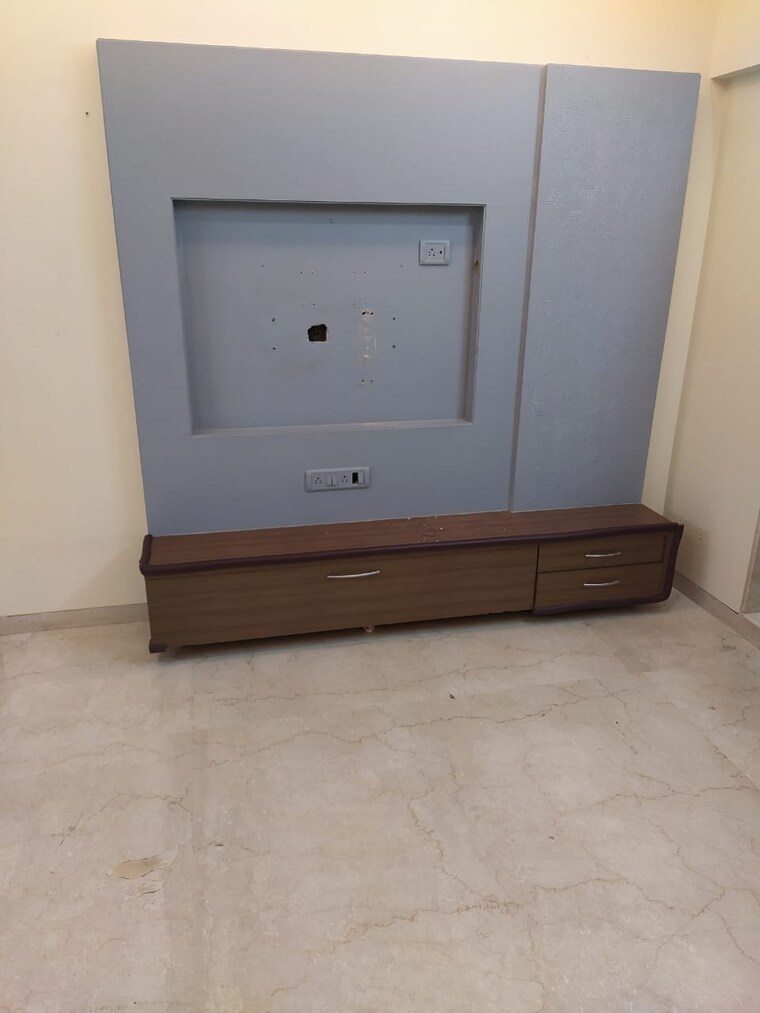 Room, chayya-apartment 2 Bedroom 725 Sq.Ft. Apartment In Khar West Mumbai 9121299