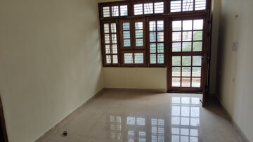 1.5 BHK Independent House For Rent in Gomti Nagar