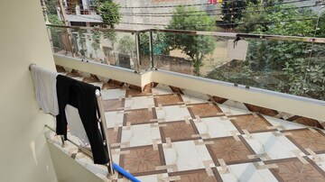 Balcony in 1.5 BHK Independent House at Gomti Nagar – for Rent