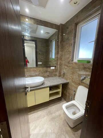  3 BHK Builder Floor at Chittaranjan Park – for Rent