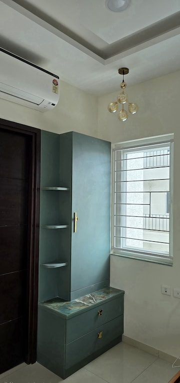 Room in 3 BHK Apartment at Rajapushpa Provincia, Narsingi – for Rent