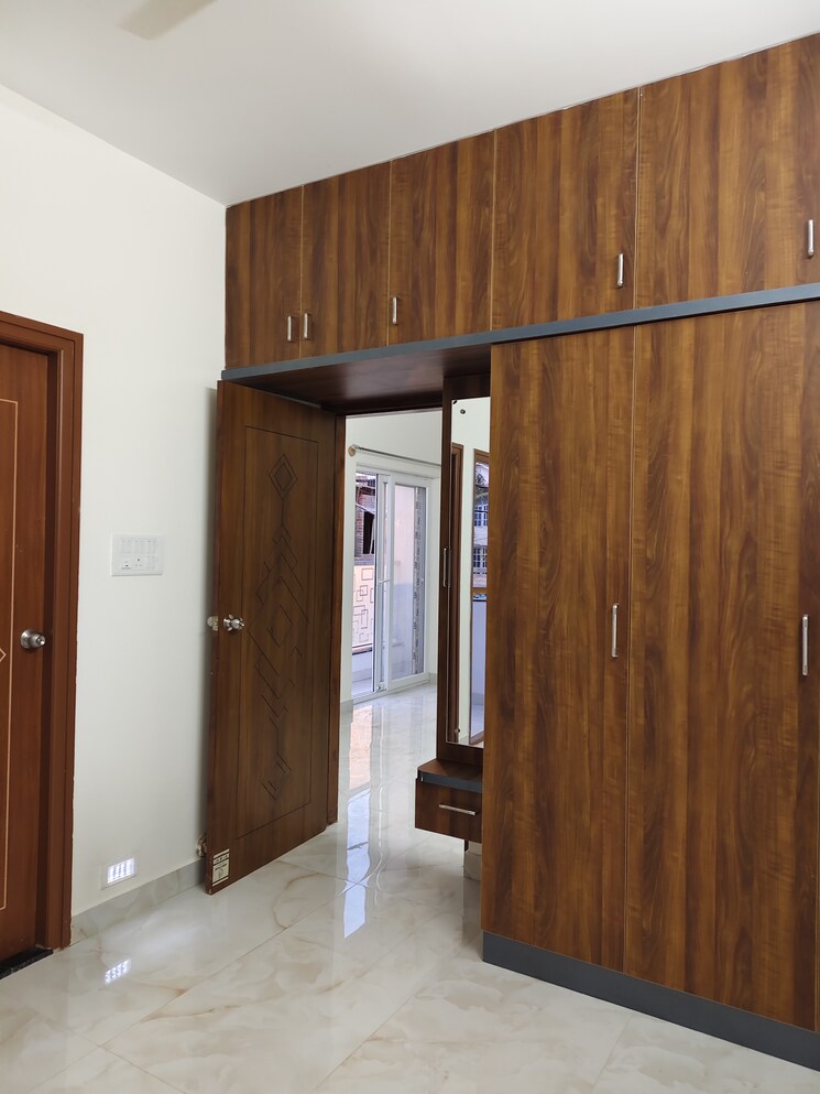 Room, halasuru 1 Bedroom 550 Sq.Ft. Apartment In Halasuru Bangalore 9121368