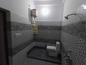 Bathroom in 2 BHK Independent House at Vineet Khand – for Rent