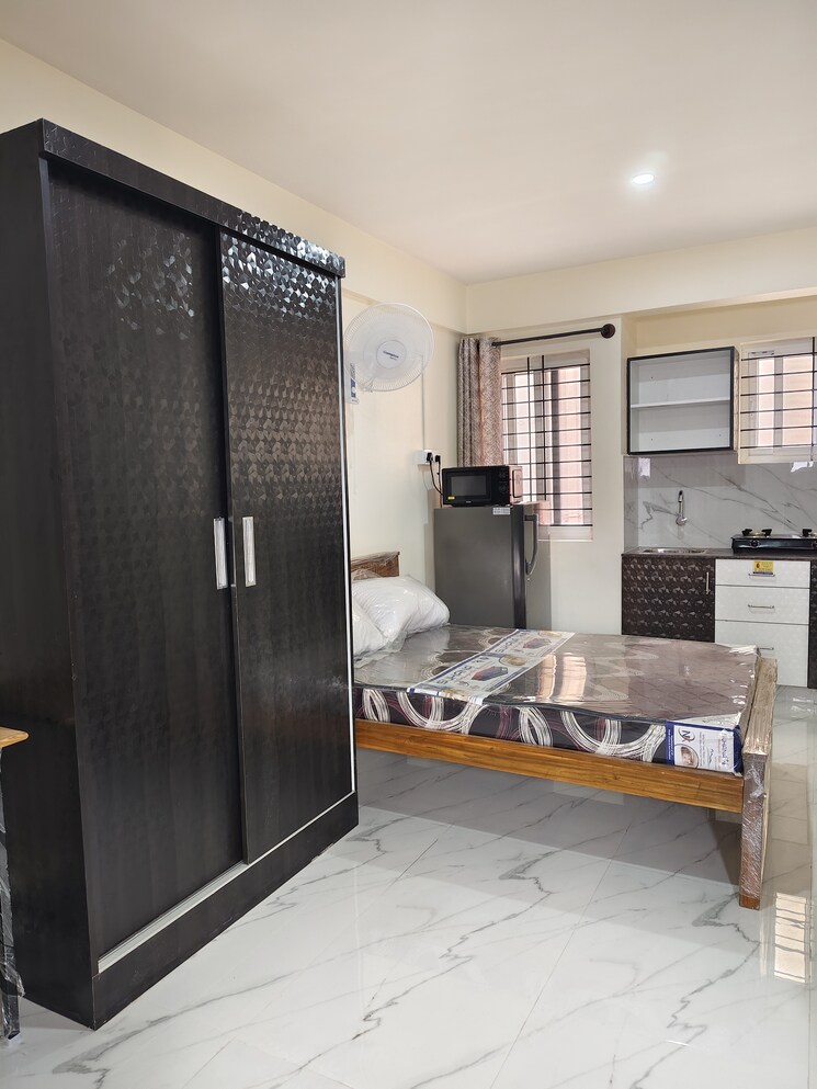 Bedroom, domlur 1 RK 300 Sq.Ft. Apartment In Domlur Bangalore 9121381